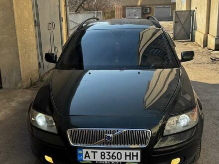 Вольво V50 2005 у Івано-Франківську на Automoto.ua Зелений Вольво V50, об'ємом двигуна 1.6 л та пробігом 327 тис. км за 5000 $, фото 1 на Automoto.ua