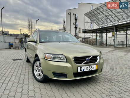 Вольво V50 2008 у Старокостянтинів на Automoto.ua Зелений Вольво V50, об'ємом двигуна 1.6 л та пробігом 243 тис. км за 8400 $, фото 1 на Automoto.ua