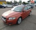 Оранжевый Вольво В50, объемом двигателя 2 л и пробегом 345 тыс. км за 8400 $, фото 1 на Automoto.ua