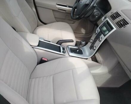 Оранжевый Вольво В50, объемом двигателя 2 л и пробегом 345 тыс. км за 8400 $, фото 24 на Automoto.ua