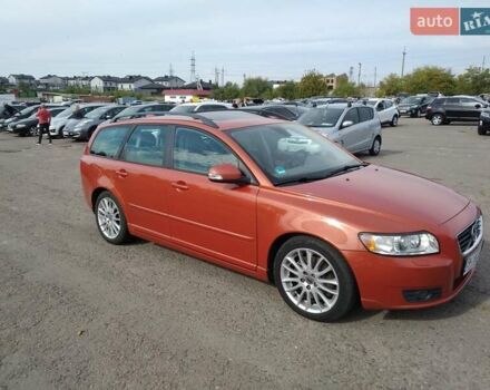 Оранжевый Вольво В50, объемом двигателя 2 л и пробегом 345 тыс. км за 8400 $, фото 25 на Automoto.ua