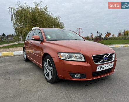 Оранжевый Вольво В50, объемом двигателя 1.6 л и пробегом 165 тыс. км за 8900 $, фото 9 на Automoto.ua