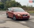 Оранжевый Вольво В50, объемом двигателя 1.6 л и пробегом 163 тыс. км за 8600 $, фото 1 на Automoto.ua