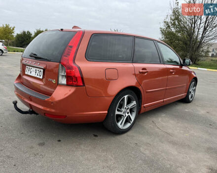 Оранжевый Вольво В50, объемом двигателя 1.6 л и пробегом 165 тыс. км за 8900 $, фото 7 на Automoto.ua