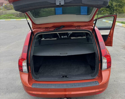 Оранжевый Вольво В50, объемом двигателя 1.6 л и пробегом 165 тыс. км за 8900 $, фото 24 на Automoto.ua