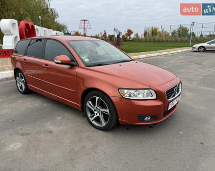 Оранжевый Вольво В50, объемом двигателя 1.6 л и пробегом 165 тыс. км за 8900 $, фото 8 на Automoto.ua
