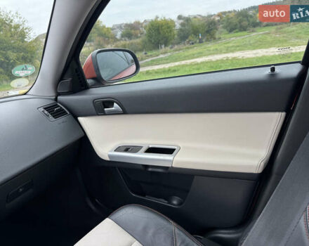 Оранжевый Вольво В50, объемом двигателя 1.6 л и пробегом 165 тыс. км за 8900 $, фото 16 на Automoto.ua