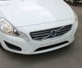 Белый Вольво B60, объемом двигателя 1.6 л и пробегом 95 тыс. км за 12900 $, фото 1 на Automoto.ua