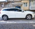 Белый Вольво B60, объемом двигателя 2 л и пробегом 270 тыс. км за 12496 $, фото 4 на Automoto.ua