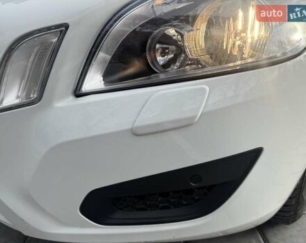 Білий Вольво B60, об'ємом двигуна 2.4 л та пробігом 200 тис. км за 10650 $, фото 15 на Automoto.ua