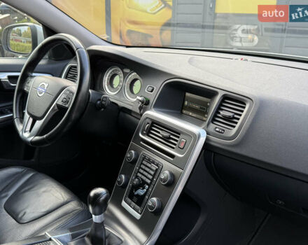 Білий Вольво B60, об'ємом двигуна 1.6 л та пробігом 218 тис. км за 10700 $, фото 32 на Automoto.ua