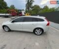 Белый Вольво B60, объемом двигателя 1.98 л и пробегом 390 тыс. км за 8740 $, фото 10 на Automoto.ua