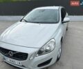 Белый Вольво B60, объемом двигателя 1.98 л и пробегом 390 тыс. км за 8750 $, фото 12 на Automoto.ua