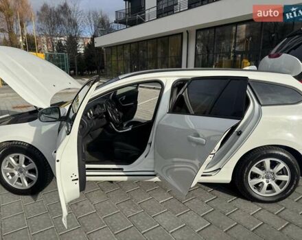 Білий Вольво B60, об'ємом двигуна 2.4 л та пробігом 200 тис. км за 10650 $, фото 21 на Automoto.ua