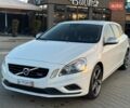 Білий Вольво B60, об'ємом двигуна 2 л та пробігом 265 тис. км за 12899 $, фото 3 на Automoto.ua