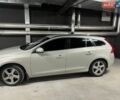 Белый Вольво B60, объемом двигателя 1.98 л и пробегом 390 тыс. км за 8740 $, фото 1 на Automoto.ua