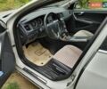 Белый Вольво B60, объемом двигателя 1.98 л и пробегом 211 тыс. км за 11000 $, фото 14 на Automoto.ua