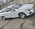 Белый Вольво B60, объемом двигателя 1.56 л и пробегом 253 тыс. км за 9200 $, фото 4 на Automoto.ua