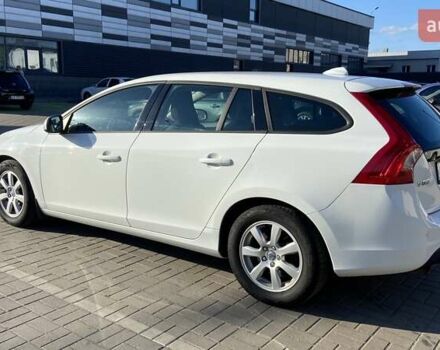 Білий Вольво B60, об'ємом двигуна 1.56 л та пробігом 254 тис. км за 7000 $, фото 7 на Automoto.ua