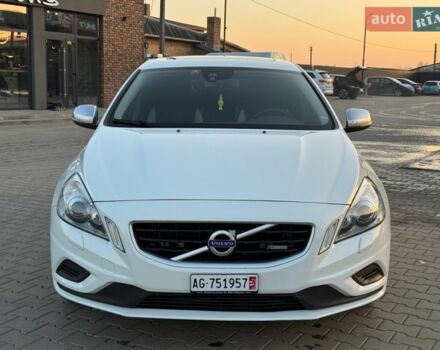 Белый Вольво B60, объемом двигателя 2 л и пробегом 265 тыс. км за 12650 $, фото 7 на Automoto.ua