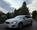 Білий Вольво B60, об'ємом двигуна 1.98 л та пробігом 318 тис. км за 9000 $, фото 1 на Automoto.ua