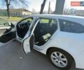 Белый Вольво B60, объемом двигателя 1.56 л и пробегом 335 тыс. км за 8000 $, фото 3 на Automoto.ua