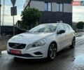 Белый Вольво B60, объемом двигателя 2.4 л и пробегом 236 тыс. км за 11600 $, фото 3 на Automoto.ua