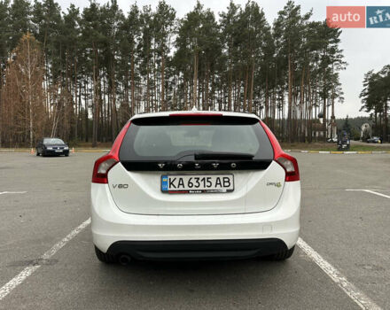 Білий Вольво B60, об'ємом двигуна 1.56 л та пробігом 287 тис. км за 9300 $, фото 7 на Automoto.ua