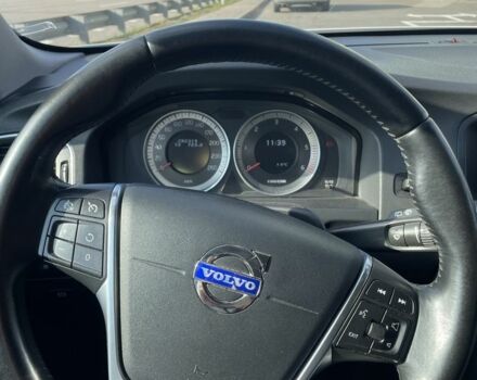 Белый Вольво B60, объемом двигателя 2 л и пробегом 280 тыс. км за 10300 $, фото 7 на Automoto.ua