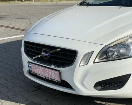 Белый Вольво B60, объемом двигателя 2 л и пробегом 280 тыс. км за 10300 $, фото 35 на Automoto.ua