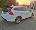 Білий Вольво B60, об'ємом двигуна 2.4 л та пробігом 239 тис. км за 10250 $, фото 33 на Automoto.ua