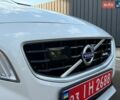 Белый Вольво B60, объемом двигателя 2.4 л и пробегом 236 тыс. км за 11600 $, фото 10 на Automoto.ua