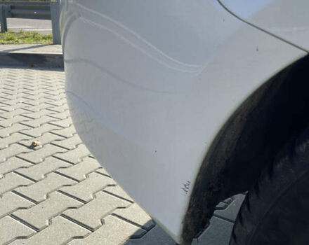 Белый Вольво B60, объемом двигателя 2 л и пробегом 280 тыс. км за 10300 $, фото 18 на Automoto.ua