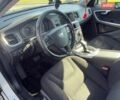 Белый Вольво B60, объемом двигателя 1.56 л и пробегом 335 тыс. км за 8000 $, фото 13 на Automoto.ua