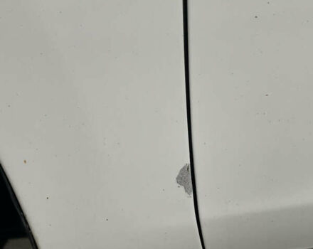 Белый Вольво B60, объемом двигателя 2 л и пробегом 280 тыс. км за 10300 $, фото 4 на Automoto.ua