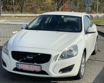 Белый Вольво B60, объемом двигателя 2 л и пробегом 280 тыс. км за 10300 $, фото 37 на Automoto.ua