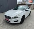 Білий Вольво B60, об'ємом двигуна 2.4 л та пробігом 160 тис. км за 13500 $, фото 1 на Automoto.ua