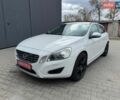 Белый Вольво B60, объемом двигателя 2.4 л и пробегом 160 тыс. км за 13500 $, фото 2 на Automoto.ua