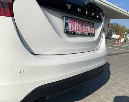 Белый Вольво B60, объемом двигателя 2 л и пробегом 280 тыс. км за 10300 $, фото 12 на Automoto.ua