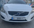 Белый Вольво B60, объемом двигателя 1.56 л и пробегом 260 тыс. км за 8000 $, фото 9 на Automoto.ua