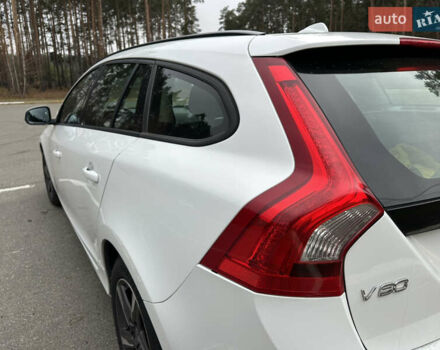 Білий Вольво B60, об'ємом двигуна 1.56 л та пробігом 287 тис. км за 9300 $, фото 9 на Automoto.ua