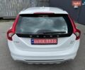 Белый Вольво B60, объемом двигателя 2.4 л и пробегом 160 тыс. км за 13500 $, фото 7 на Automoto.ua