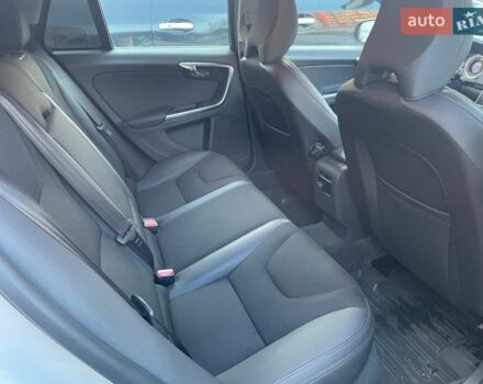 Білий Вольво B60, об'ємом двигуна 1.56 л та пробігом 198 тис. км за 10000 $, фото 6 на Automoto.ua