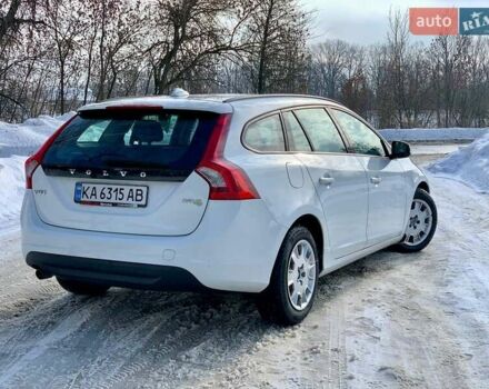 Білий Вольво B60, об'ємом двигуна 1.56 л та пробігом 287 тис. км за 9500 $, фото 2 на Automoto.ua