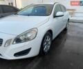 Белый Вольво B60, объемом двигателя 1.56 л и пробегом 198 тыс. км за 9900 $, фото 1 на Automoto.ua
