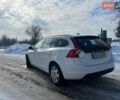 Белый Вольво B60, объемом двигателя 1.6 л и пробегом 287 тыс. км за 10700 $, фото 2 на Automoto.ua