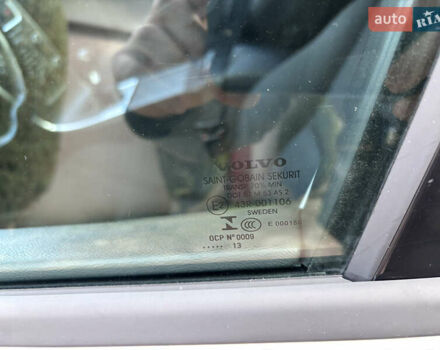 Белый Вольво B60, объемом двигателя 1.6 л и пробегом 242 тыс. км за 10850 $, фото 161 на Automoto.ua