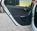 Белый Вольво B60, объемом двигателя 1.98 л и пробегом 183 тыс. км за 12900 $, фото 23 на Automoto.ua