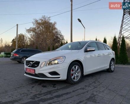 Белый Вольво B60, объемом двигателя 1.98 л и пробегом 183 тыс. км за 12900 $, фото 14 на Automoto.ua