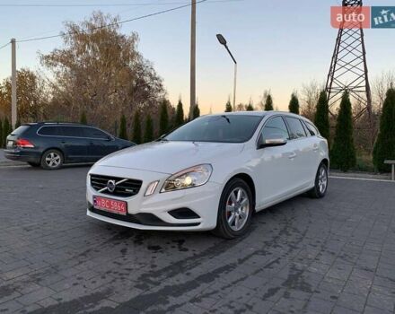 Белый Вольво B60, объемом двигателя 1.98 л и пробегом 183 тыс. км за 12900 $, фото 35 на Automoto.ua